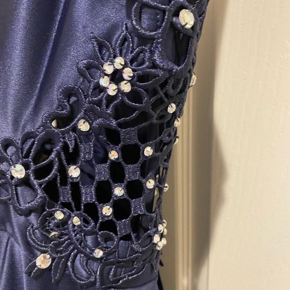 Jodi Kristopher Navy Prom Dress Gorgeous! - Picture 7 of 8